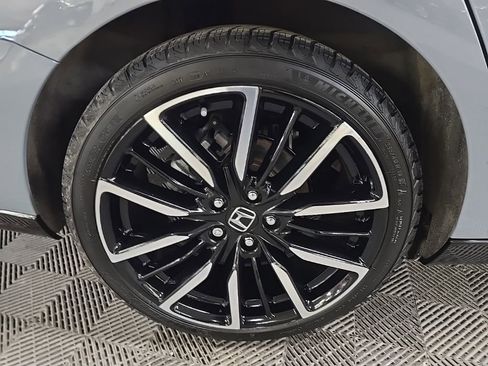 Used 2025 Honda Accord Touring image 14