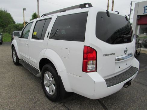 Used 2011 Nissan Pathfinder SV w/ Protection Pkg AWD/4WD image 25