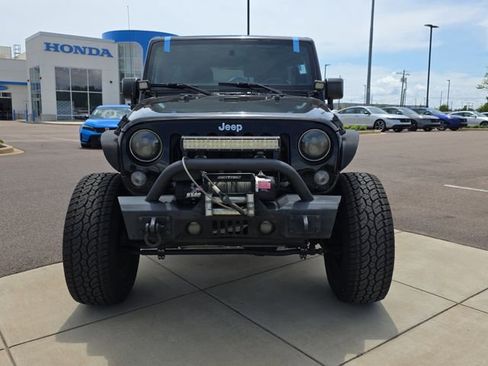 Used 2016 Jeep Wrangler Unlimited Sport w/ Max Tow Package AWD/4WD image 8