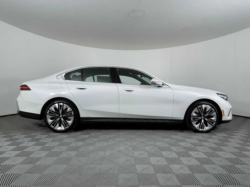 New 2026 BMW 530i w/ Premium Package image 12
