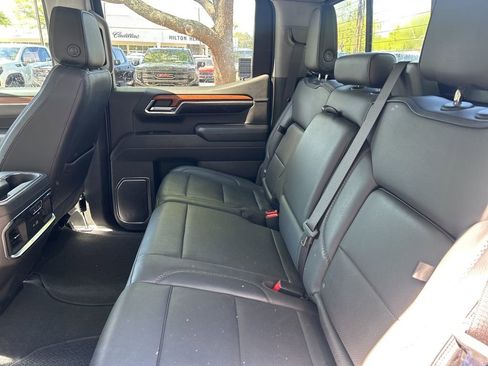 Used 2023 GMC Sierra 1500 Denali w/ Denali Reserve Package image 12