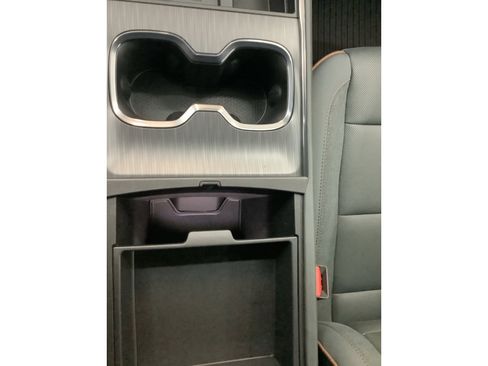 New 2026 GMC Acadia AT4 w/ LPO, All-Weather Package image 25