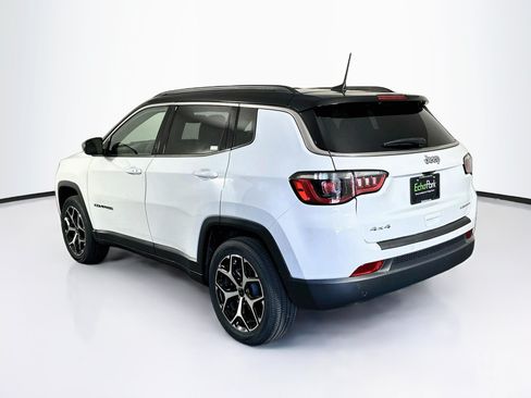 Used 2025 Jeep Compass Limited AWD/4WD image 5