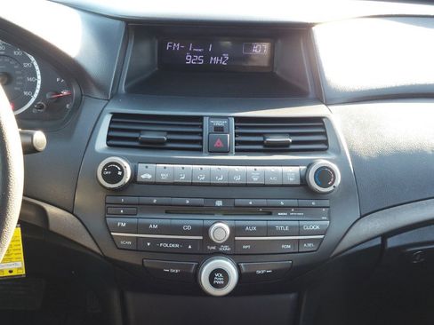 Used 2010 Honda Accord LX image 12