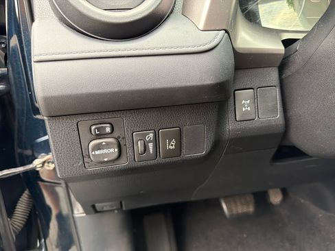 Used 2017 Toyota RAV4 LE w/ All Weather Liner Package AWD/4WD image 22