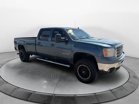 Certified 2014 GMC Sierra 3500 SLT w/ Suspension Package, Off-Road AWD/4WD image 7