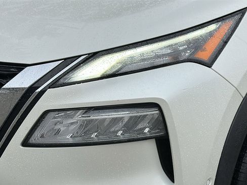 Certified 2023 Nissan Rogue SL w/ SL Premium Package image 4