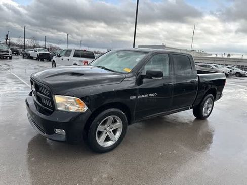 Used 2011 RAM 1500 Sport w/ Sport Premium Group image 13