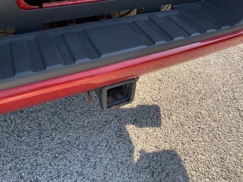 Used 2015 Chevrolet Colorado Z71 AWD/4WD image 16