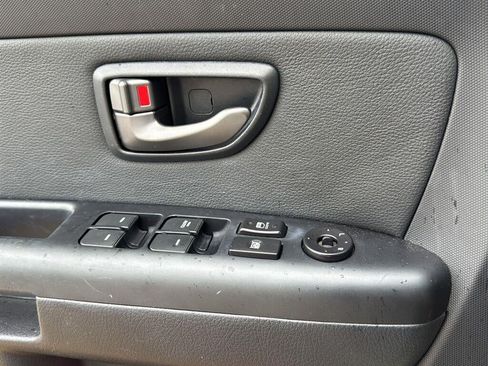 Used 2011 Kia Soul + FWD image 17