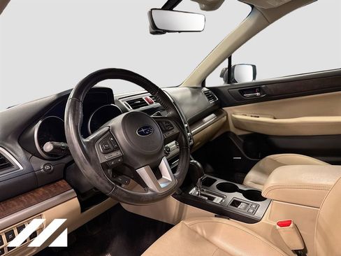 Used 2017 Subaru Outback 2.5i Limited AWD/4WD image 9