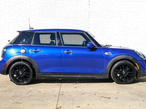 Used 2019 MINI Cooper S w/ Premium Package image 7