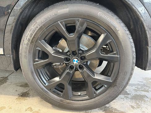 Used 2023 BMW X7 xDrive40i w/ Premium Package image 19