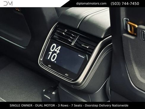 Used 2025 Rivian R1S Adventure AWD/4WD image 21
