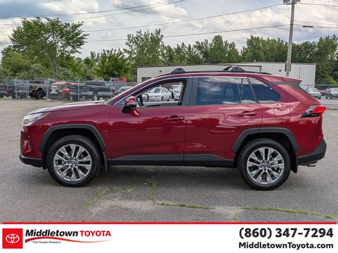 Certified 2023 Toyota RAV4 XLE Premium AWD/4WD image 6