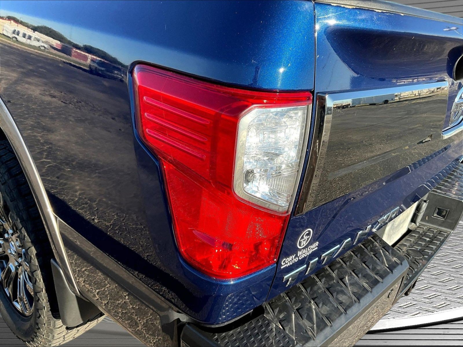 Used 2019 Nissan Titan Platinum Reserve w/ Platinum Utility Package AWD/4WD image 22