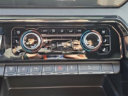 New 2026 GMC Sierra 2500 AT4 w/ AT4 Premium Plus Package image 24