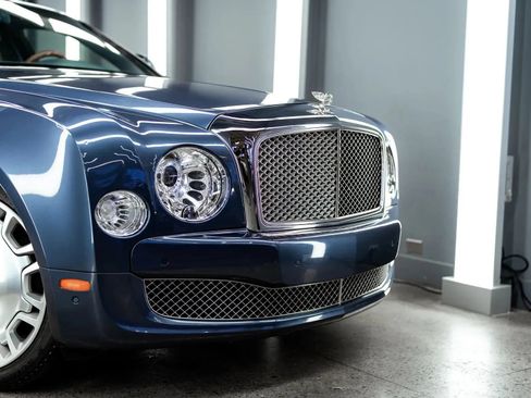 Used 2011 Bentley Mulsanne RWD image 33