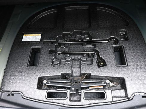 Certified 2021 Toyota Camry XSE image 23