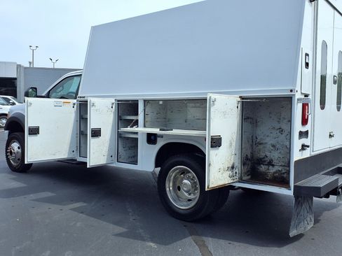 Used 2018 Ford F550 4x4 Regular Cab Super Duty image 17