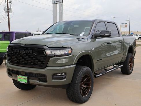 New 2026 RAM 1500 4x4 Crew Cab image 3