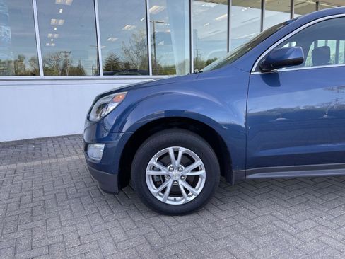 Used 2017 Chevrolet Equinox LT FWD image 9