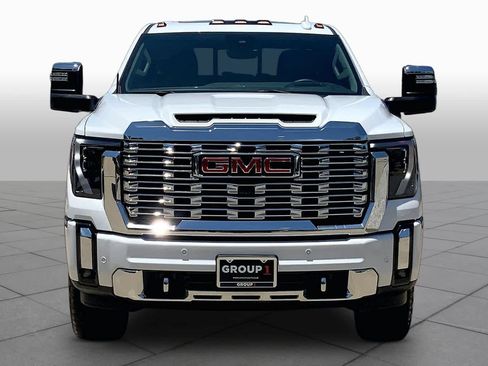 Used 2025 GMC Sierra 2500 Denali w/ Denali Reserve Package AWD/4WD image 4