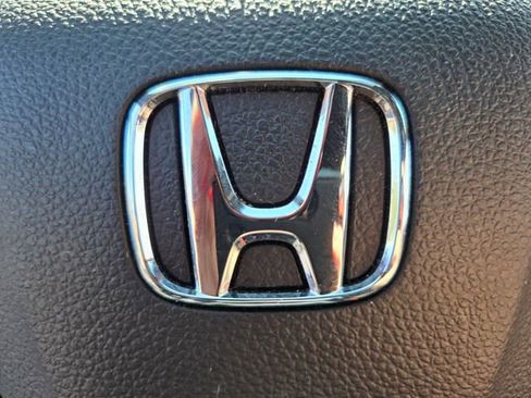 Used 2025 Honda Odyssey Sport-L image 29