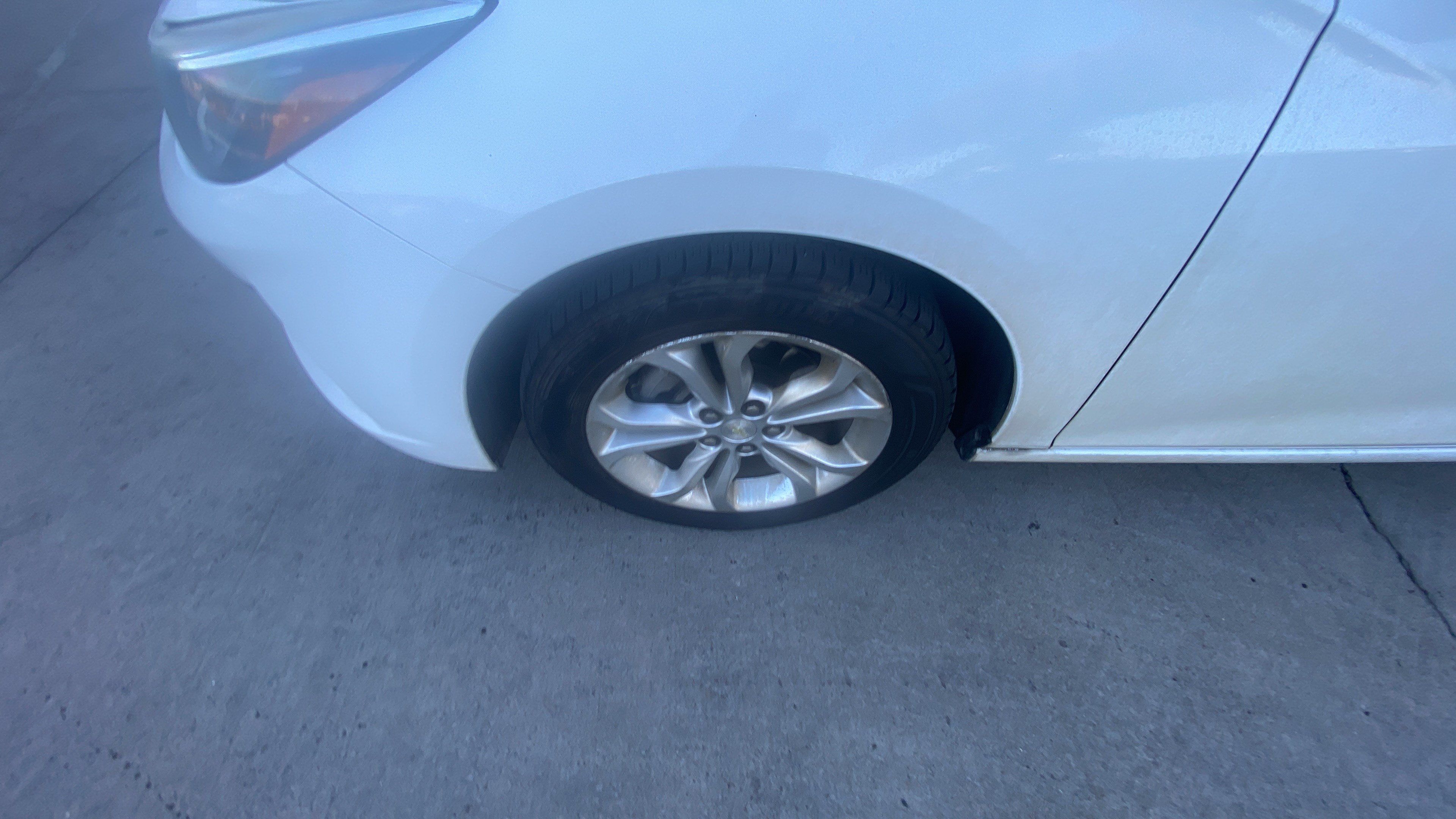 Used 2019 Chevrolet Cruze LT FWD image 23