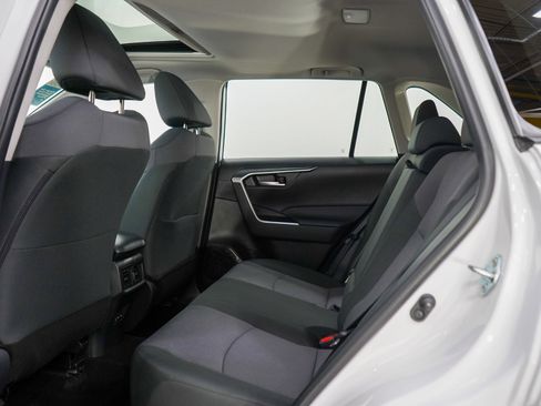 Used 2025 Toyota RAV4 XLE w/ Convenience Package AWD/4WD image 18