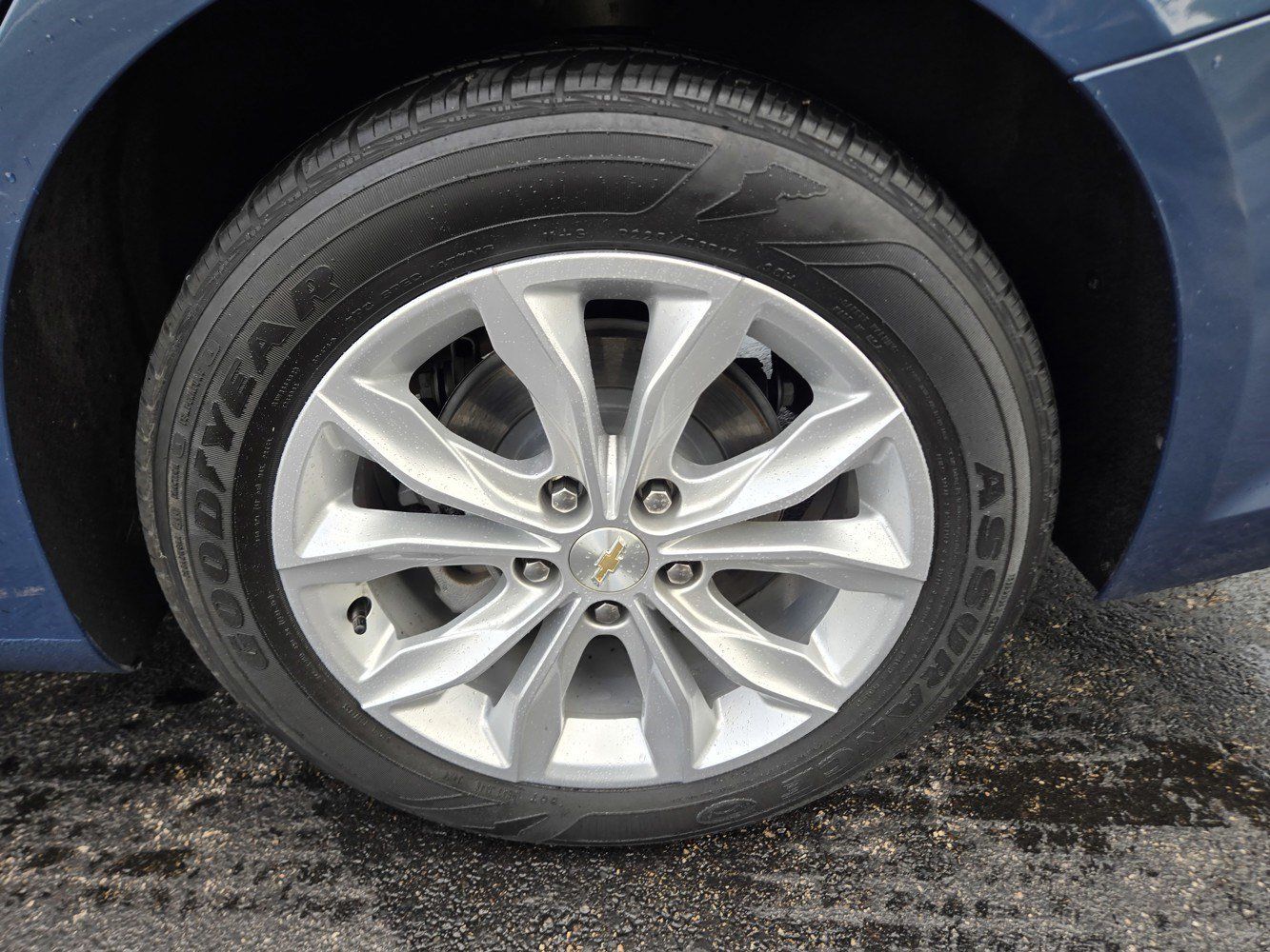 Used 2025 Chevrolet Malibu LT FWD image 41