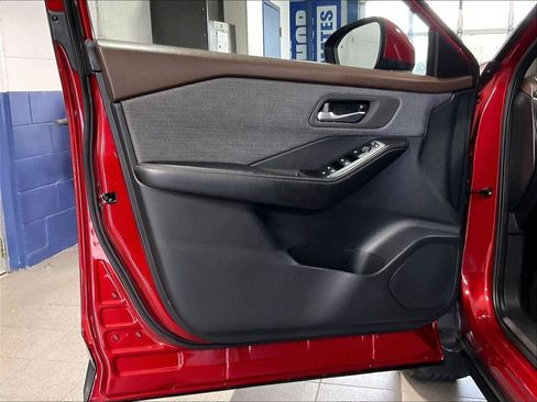 Certified 2023 Nissan Rogue SV AWD/4WD image 9
