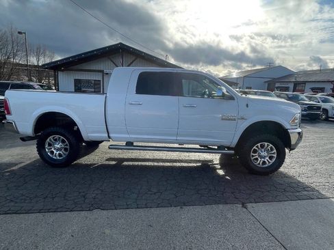 Used 2018 RAM 3500 Laramie w/ Convenience Group image 6
