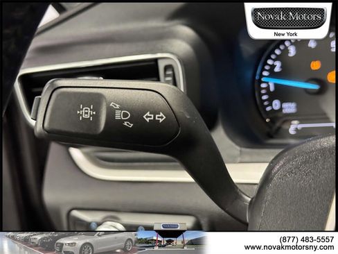 Used 2022 Ford Explorer XLT w/ Equipment Group 202A image 19