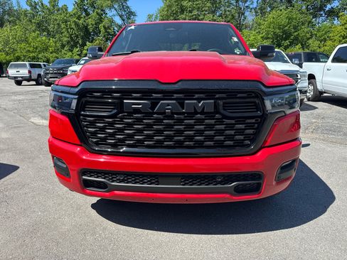 Used 2025 RAM 1500 Big Horn AWD/4WD image 2