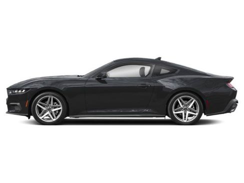 Used 2024 Ford Mustang Premium RWD image 3