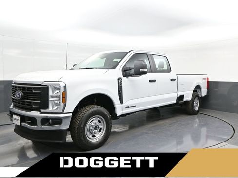 New 2025 Ford F250 XL w/ FX4 Off-Road Package image 1