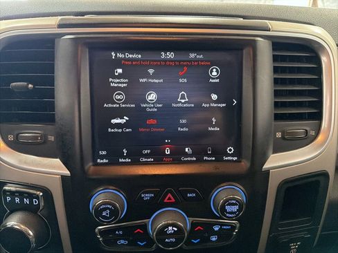 Used 2019 RAM 1500 Classic SLT w/ Luxury Group image 19