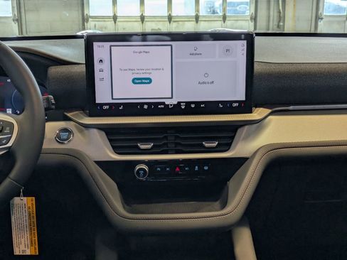 New 2026 Ford Explorer Active image 13