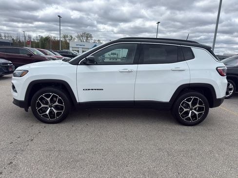 Used 2025 Jeep Compass Limited AWD/4WD image 6