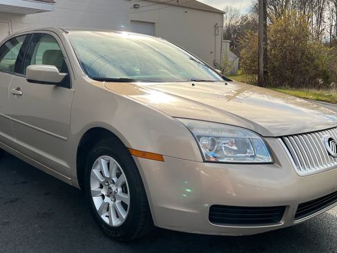 Used 2007 Mercury Milan image 4