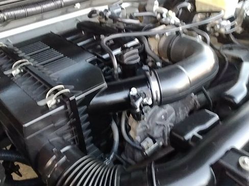 Used 2017 Nissan Frontier SV image 23