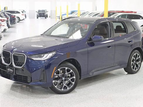 Used 2025 BMW X3 xDrive30i w/ Premium Package image 7