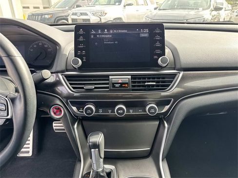 Used 2022 Honda Accord Sport image 24
