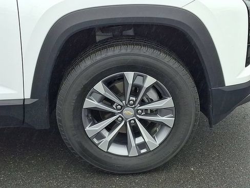 Used 2026 Chevrolet Equinox LT FWD image 27