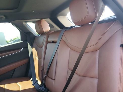 Used 2022 Cadillac XT5 Sportv w/ Technology Package AWD/4WD image 28