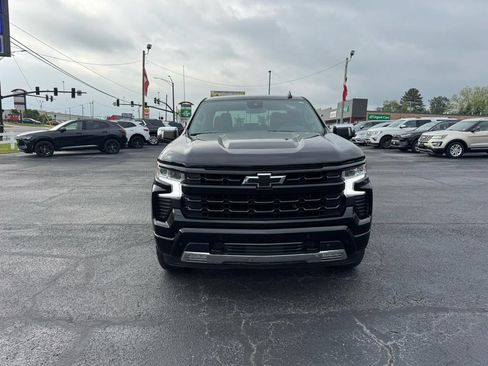 Used 2023 Chevrolet Silverado 1500 LTZ AWD/4WD image 3