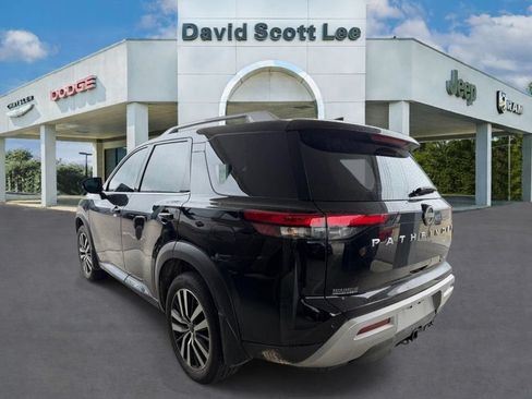 Used 2025 Nissan Pathfinder Platinum w/ Cargo Package FWD image 6
