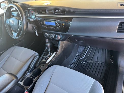Used 2015 Toyota Corolla L FWD image 21
