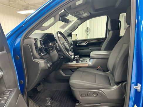 Used 2024 Chevrolet Silverado 1500 RST w/ Z71 Off-Road Package image 19